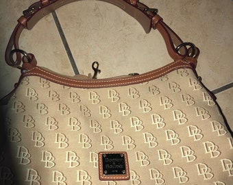 Dooney & Bourke purse