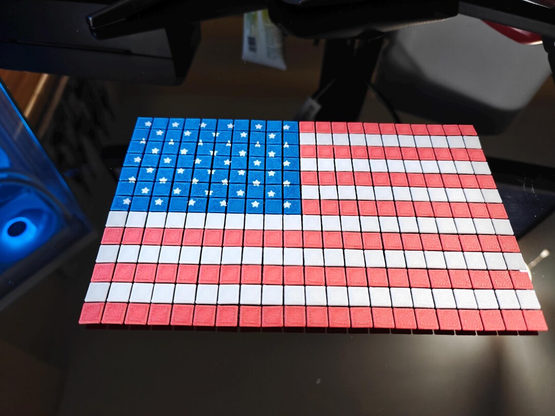 Articulated American Flag Fidget Toy – Heat Resistant Matte PETG Desk ...
