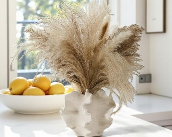 Handmade Sculptural Ceramic Vase – Neutral Wave Design