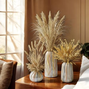 Handgjord randig keramisk vasuppsättning: Modern bohemisk heminredning