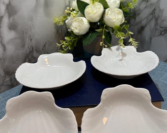 Vintage White Scallop Shell Appetizer Dishes, Set of 4, Coastal Seafood Serving Plates, Vintage Table Decor