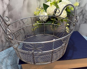 Vintage Silver Wire Woven Basket Butterfly Decor Twisted Handles Decorative Storage Farmhouse Home Decor Retro Metal Basket