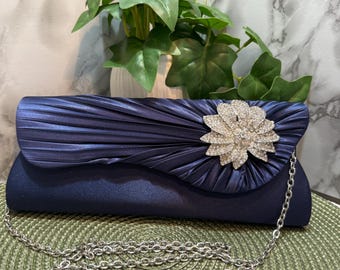 Vintage Simon Chang Navy Blue Satin Clutch Evening Bag Sparkling Flower Brooch Chain Strap Designer Purse