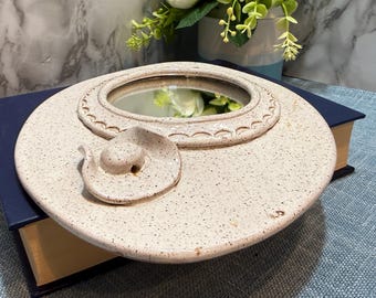 Espejo de cerámica vintage moteado, decoración de tocador moteada en marrón marfil, detalle de sombrero de estilo de mediados de siglo