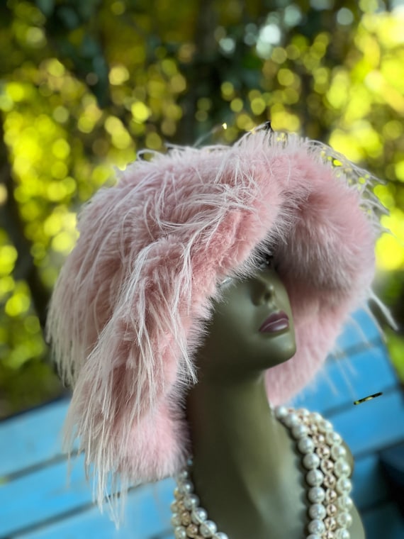 PINK Luxury Fluffy Faux Fur Hat – Soft Plush Winter Elegance  display picture 1