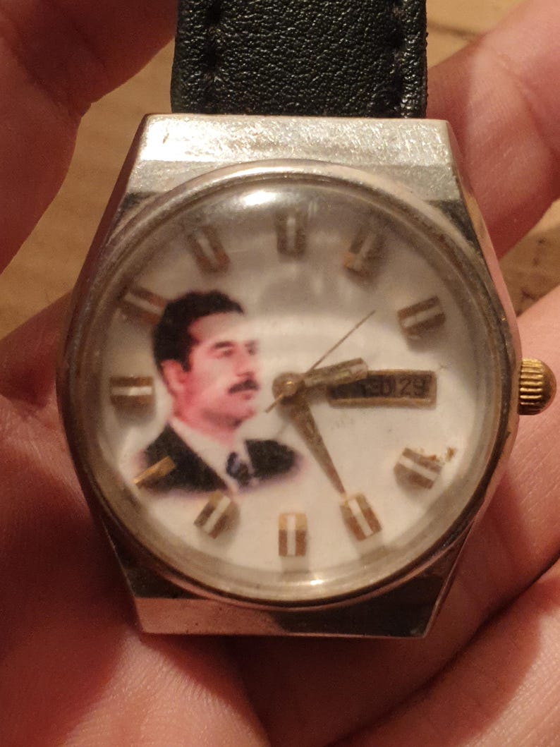 Reloj conmemorativo especial del presidente Saddam Hussein de la década de 1980, raro. imagen 1