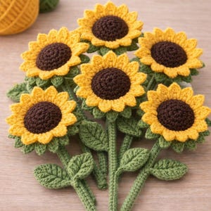 Bouquet di girasoli all'uncinetto / Fiore amigurumi fatto a mano / Decorazione regalo