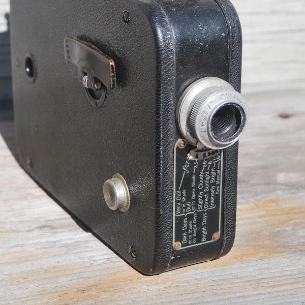 Working Vintage Cine Kodak 8 Model 25 Movie Camera