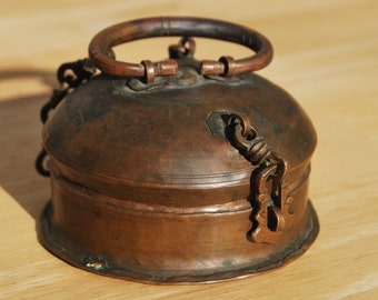 Antique Handcrafted Indian/Asian Copper Betel Nut Box