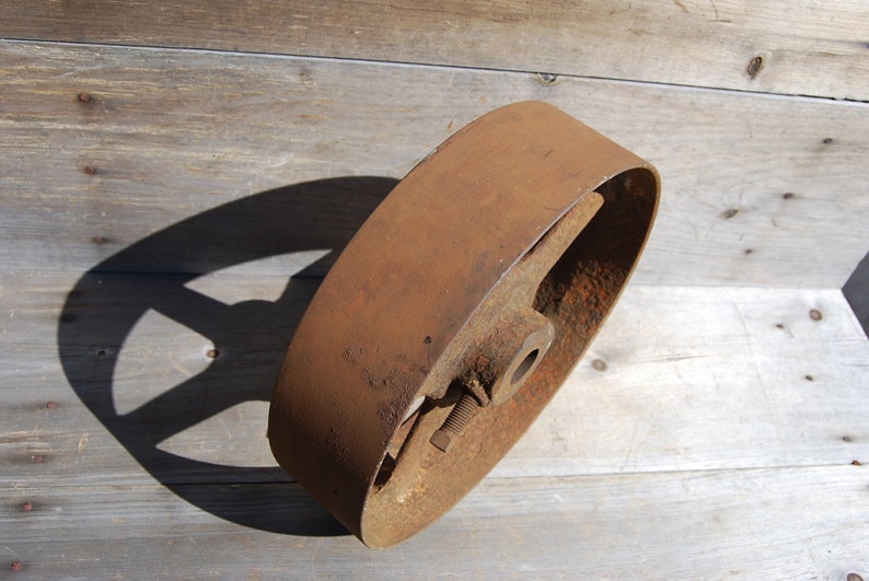 Vintage Cast Iron Flat Belt Pulley Etsy