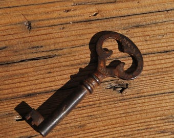 Vintage Skeleton Key, Furniture Key