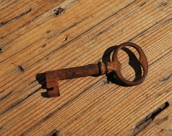 Vintage Skeleton Key, Furniture Key