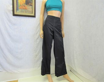 Y2K L 30 Nylon Wide Leg Baggy Skater Pants Black Manager