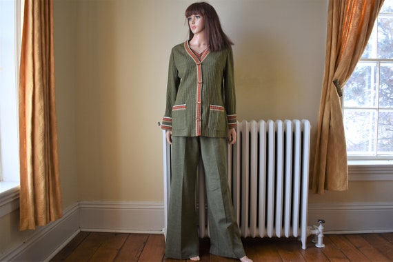 knit pant suits