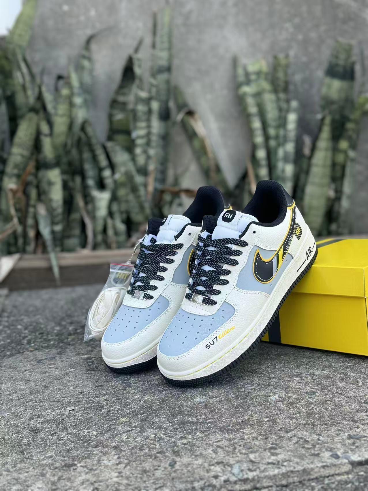 Nike painting France - Main Image