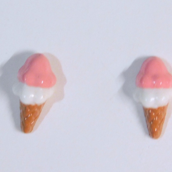 Vintage Avon DOUBLE FUN Earrings, 1986 - Ice Cream Cones, Very Tiny, Plastic, New in Box