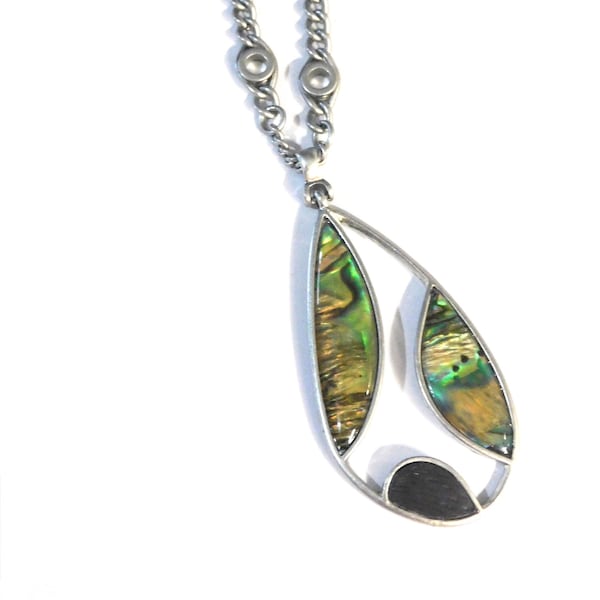 Lia Sophia  "ANTIGUA" Pendant Necklace ~~ Abalone, Silvertone, Suede-Like Cord