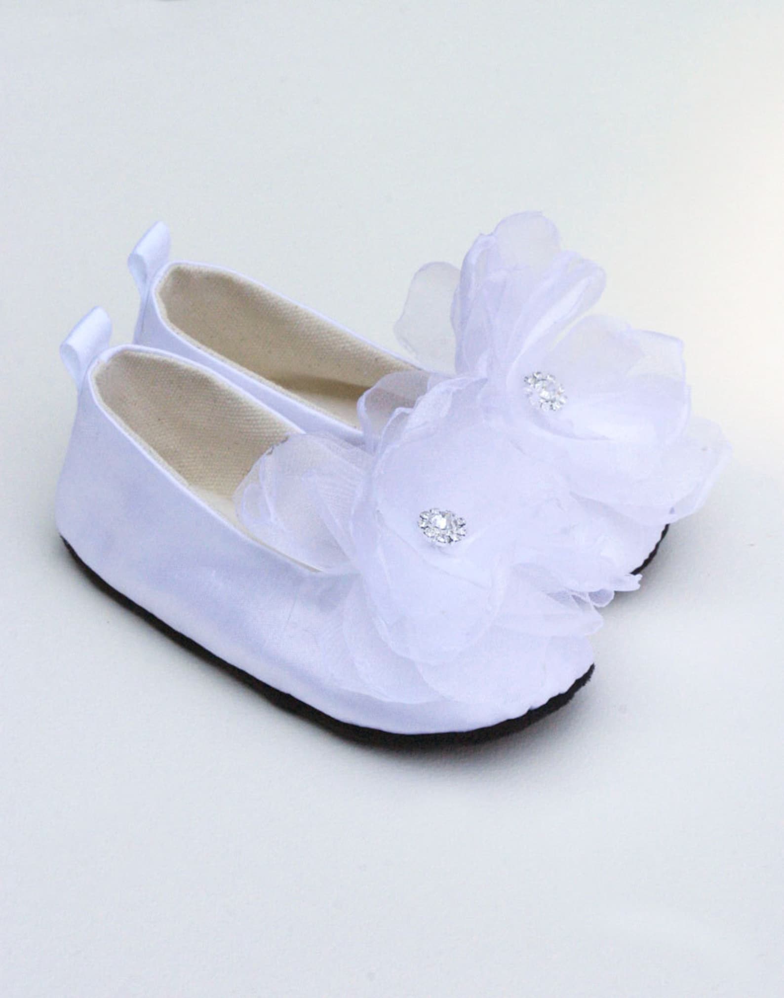 ivory silk toddler shoe, little girls wedding shoe, easter shoe, flower girl shoe, baby ballet slipper, christening shoe, baby s