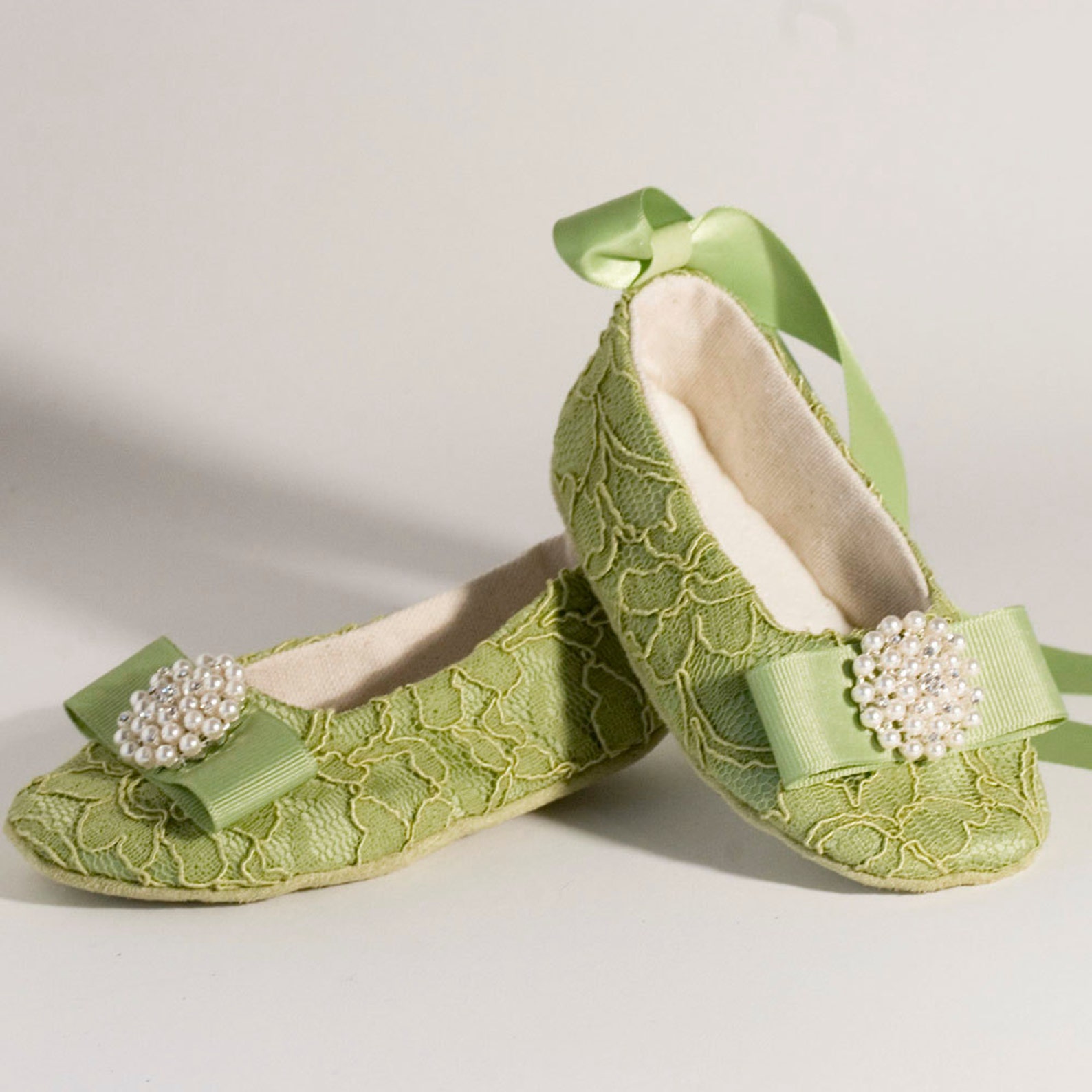 ivory flower girl shoes, baby wedding ballet slipper, beige toddler shoes, girls ballet flat, also: navy, gold, green, yellow, b ivory flower girl shoes, baby wedding ballet slipper, beige toddler shoes, girls ballet flat, also: navy, gold, green, yellow, b