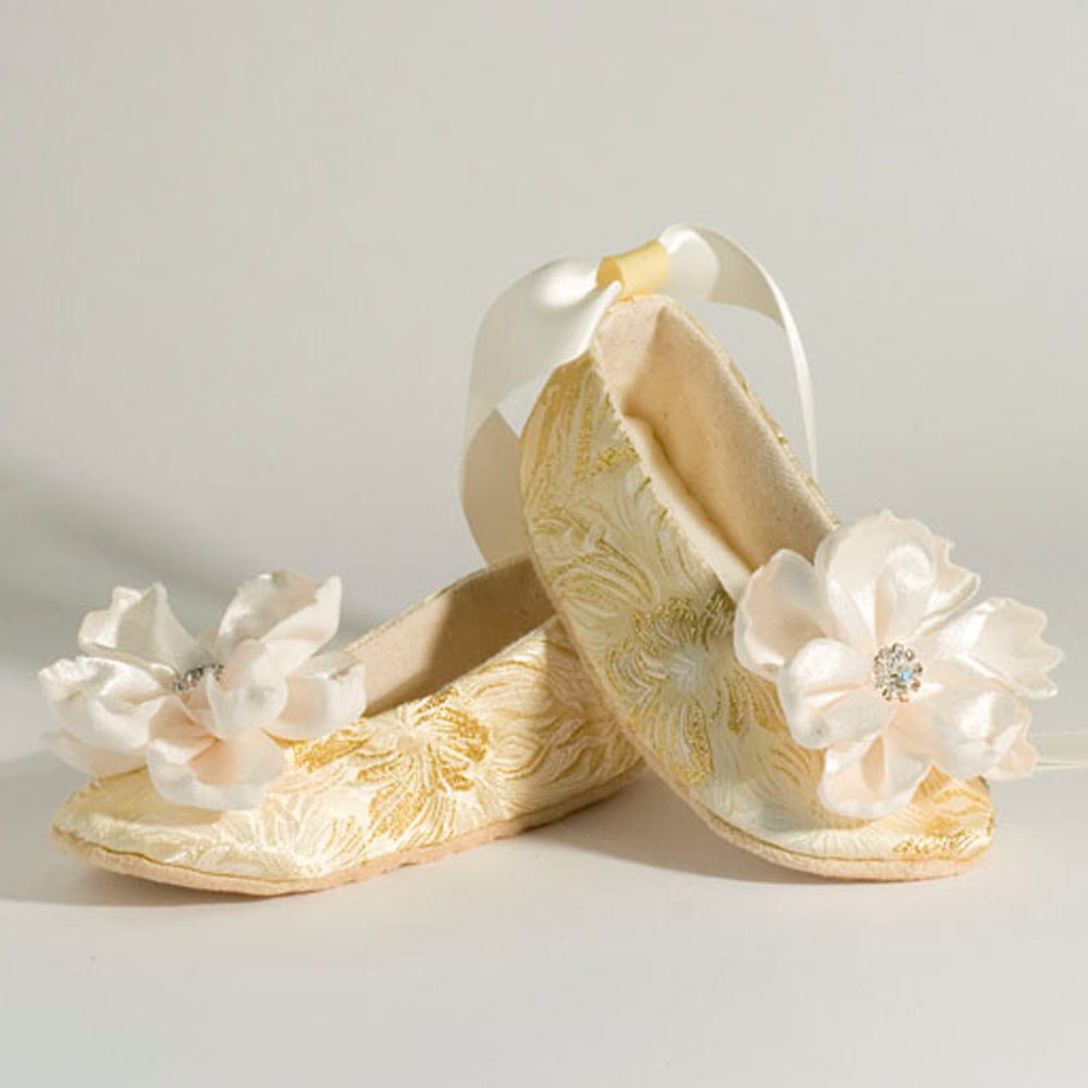 ivory brocade toddler flower girl shoe - flower girl, wedding ballet slipper - ivory, gold, silver, white available - baby souls