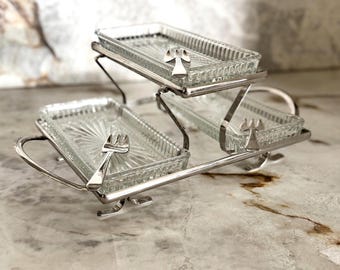 Servidor de aperitivos escalonado chapado en plata de estilo vintage