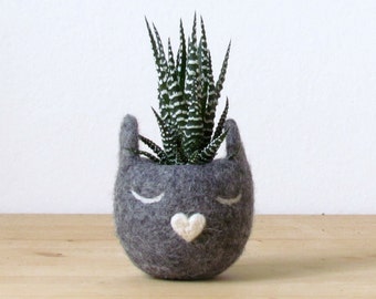 Cat lover gift | Grey Cat planter gift for coworkers, Dorm decor, Pet accessories, pet parent gift, Cat Lady Mother's day  Gift for her