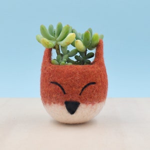 Fox planter, Animal planter, Cactus pot, kawaii kitsune vase, Succulent planter, Fox lover gift, Mother's Day gift for her image 1