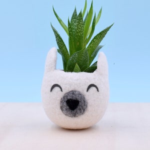 Happy bear planter | Christmas gift, Succulent planter, cactus pot, plant vase, mini planter, Bear lover gift, nursery decoration