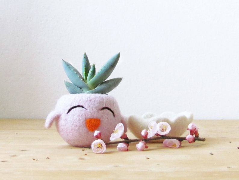 Funny indoor planter happy chick succulent planter, cute mini felt cactus vase, Spring handmade decor, mother day gift for her image 3