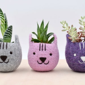 Neko Atsume planter special edition Felt succulent planter, Cat lovers Christmas gift, gift for her image 2