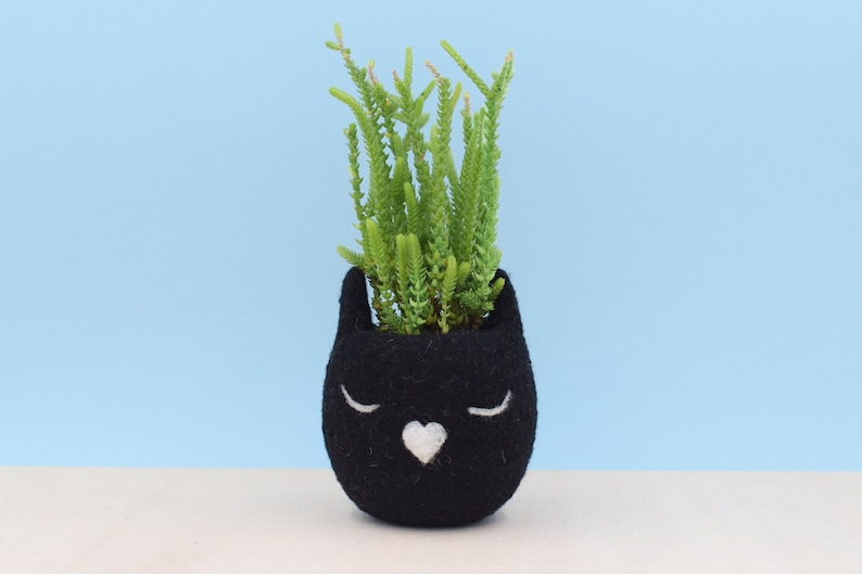 Black Cat lover planter, Pet accessories, Cat mom gift for her, Animal planter, Valentine gift for pet owners, unique succulent planter image 1