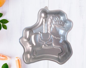 Wilton Carousel Horse Cake Baking Pan 1990