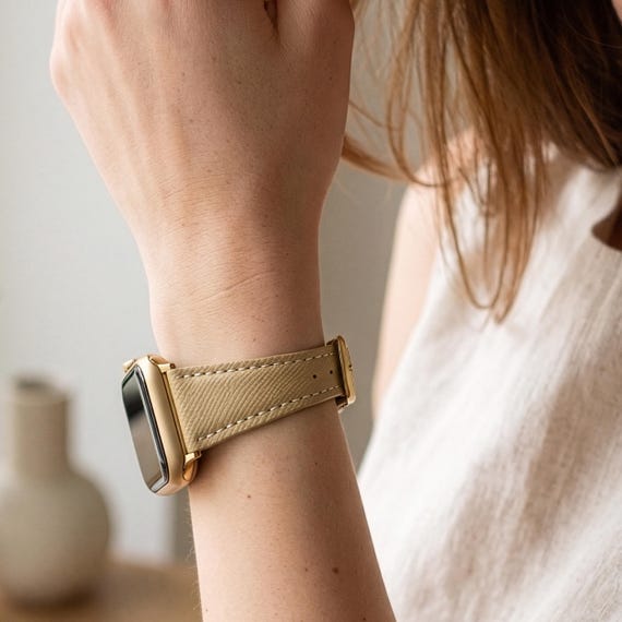 Handmade Apple Watch Saffiano Leather Band for Women - Apple Slim Leather Strap, 38 / 40 / 41 / 42 / 44 / 45 / 46 / 49 mm, Gift for Mother