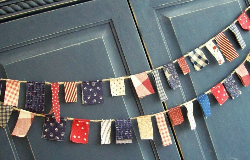 4th of July Patriotic Mini Scrappy Banner/ Americana Banner/ Labor Day Garland/ Photo Prop in Vintage Red, White and Blue image 3