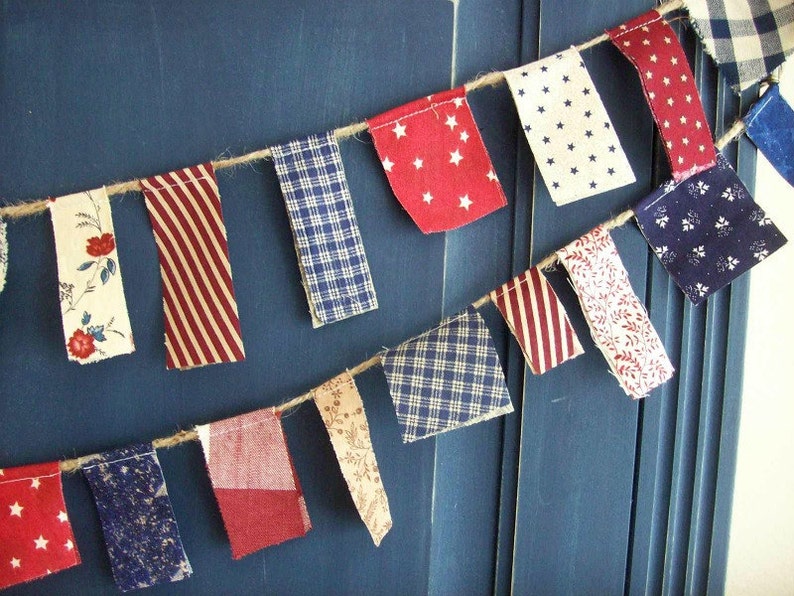 4th of July Patriotic Mini Scrappy Banner/ Americana Banner/ Labor Day Garland/ Photo Prop in Vintage Red, White and Blue image 1