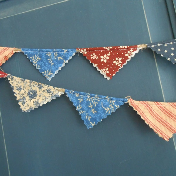 4th of July  Banner / Patriotic Mini- Banner/  Labor Day  / Party Garland/ Photo Prop in Vintage Red, White and Blue