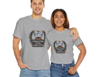 Elternschaft Level abgeschlossen T-Shirt, leeres Nester Shirt, Gamer Eltern T-Shirt, lustiges leeres Nest Geschenk für Mama oder Papa, neues Kapitel Shirt