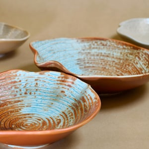 Handmade Pasta Bowl 6” 8”, Ceramic Serving Bowl, Wide Dish Stoneware, Rustic Kitchenware, Pottery Decor, Unique Dinnerware, 2 Colors