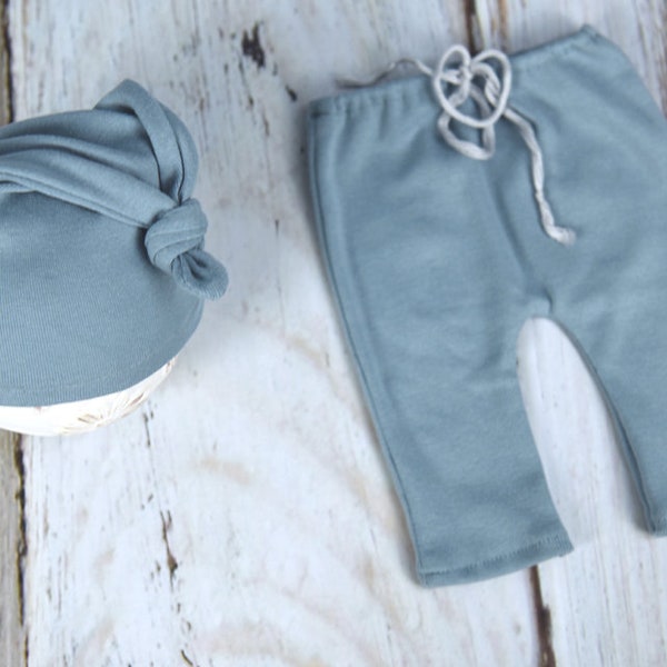 Blue fabric newborn sleep knot hat and pants set, soft baby boy outfit, pants, jersey newborn photo prop