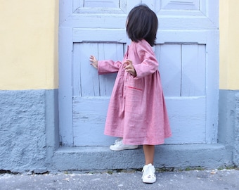 Kindergarten apron. Girls smock dress. Button up. Linen. Made in Italy.