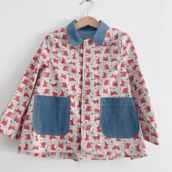 Kindergarten apron. School smock. Button up. 100% cotton. GOTS certified. Made in Italy and ready to ship