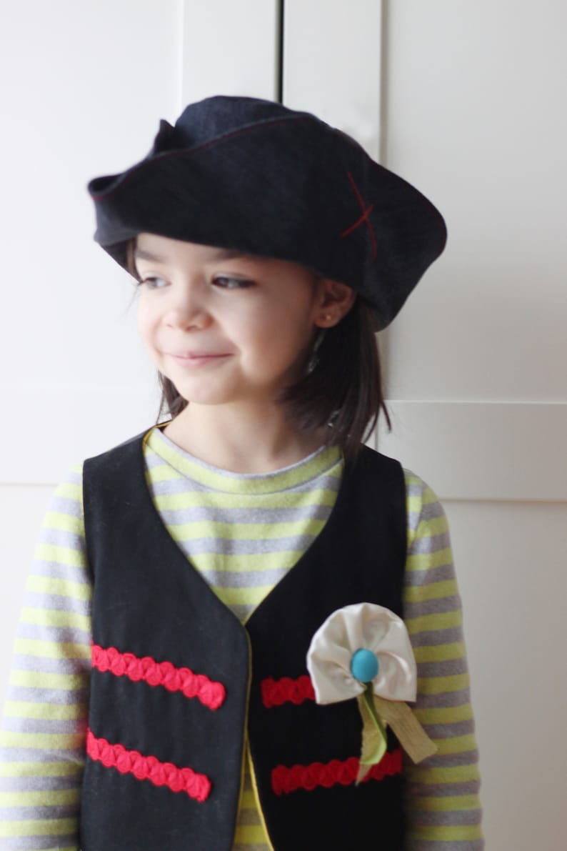 Pirate's hat. Sewing pattern and tutorial. Sizes from newborn to teen. English and Italian. image 4