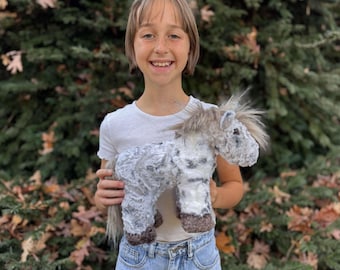 Caballo de peluche Pepper – Muñeca artística Knabstrupper hecha a mano