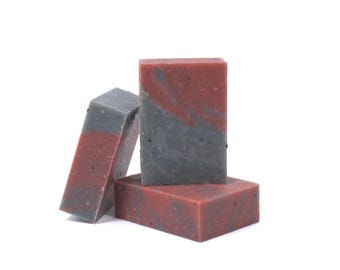 Savon artisanal au bois de santal cramoisi