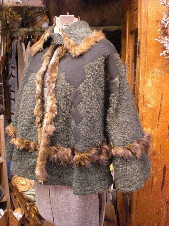 Wool And Fur Cape 1910
