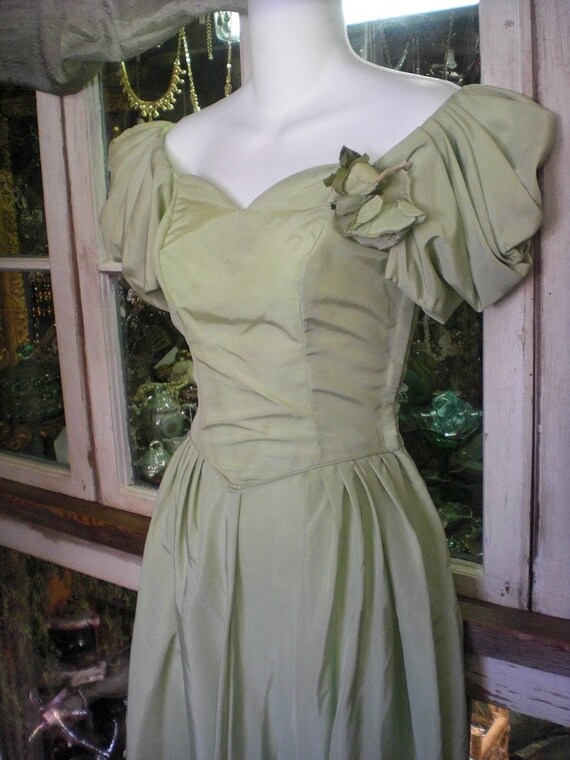 Vintage Light Green Prom Dress