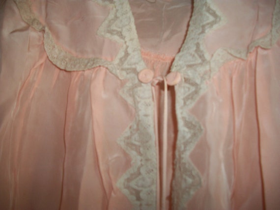 SALE Adorable 40s Peach and Cream Antique Vintage… - image 3