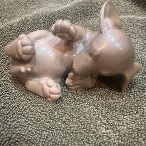 Estatueta de cachorrinho bassê de porcelana Royal Copenhagen