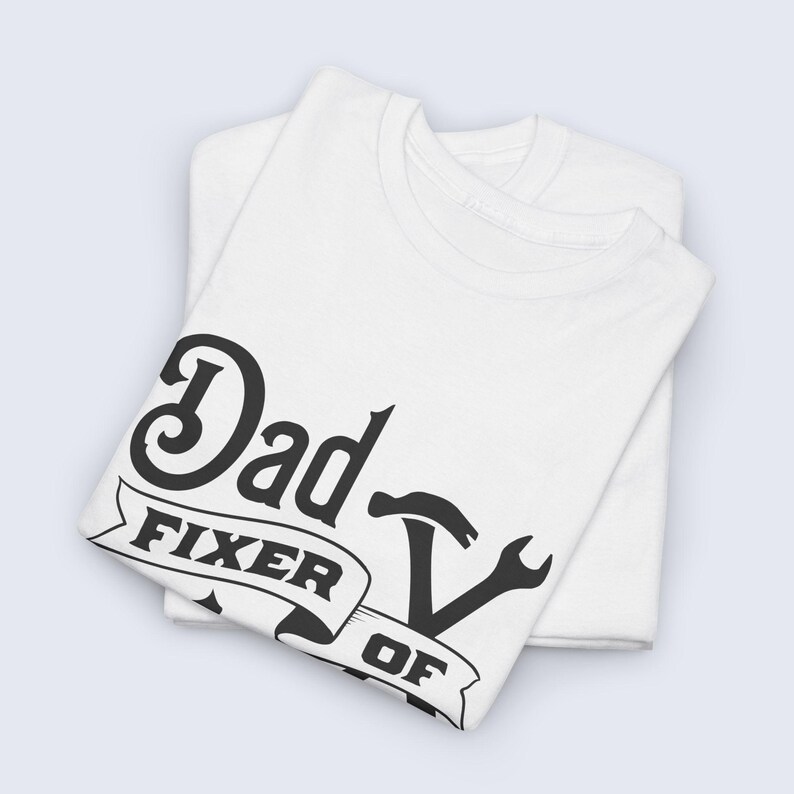 Camiseta "Papá Arreglando Cosas", Camiseta Divertida para Papá, Regalo del Día del Padre para el Esposo, Camiseta para Papá Manitas, Regalo para Papá DIY, Camiseta de Manitas, Camiseta de la Vida de Papá imagen 3