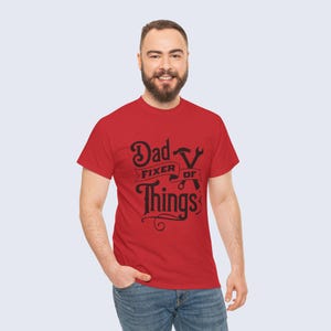 Camiseta "Papá Arreglando Cosas", Camiseta Divertida para Papá, Regalo del Día del Padre para el Esposo, Camiseta para Papá Manitas, Regalo para Papá DIY, Camiseta de Manitas, Camiseta de la Vida de Papá imagen 9